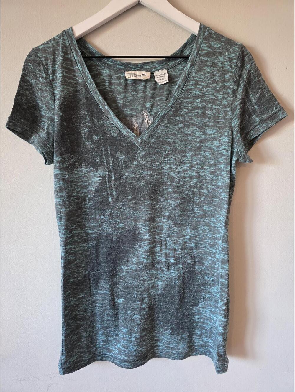 Miss Me Women’s Gray Teal Burnout V-Neck Tee Shirt Embellished Lace Size Large